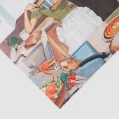 schattige retro  ontkoppelde dame koken tissuepapier (Detail)