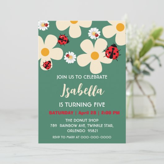 Schattige rood Polka dot Ladybug Daisy Flower Verj Kaart (Staand voorkant)