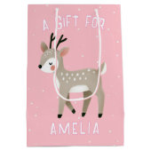 Schattige Roze Rendier Kind Naam Kerstmis Medium Cadeauzakje (Achterkant)