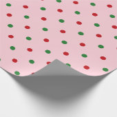 Schattige roze rood groen polka dots patroon Kerst Cadeaupapier (Hoek)