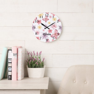 Schattige roze vlindermonogram grote klok