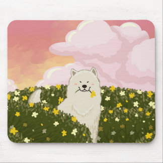 Schattige Samoyed Hond in Veld met Gele Bloemen (R Muismat