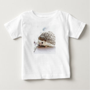 schattige schattige baby egel