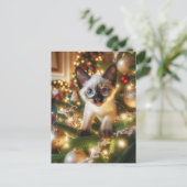 Schattige Siamese kitten in een kerstboom Briefkaart (Staand voorkant)