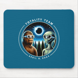 Schattige Totale Zonsverduistering Bigfoot Alien Muismat