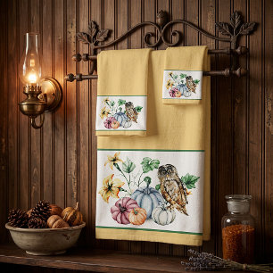 Schattige uil en herfstpompoenen bad handdoek
