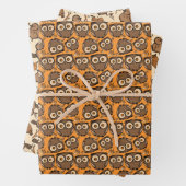 schattige uil en vogelpatroon inpakpapier vel (In situ)