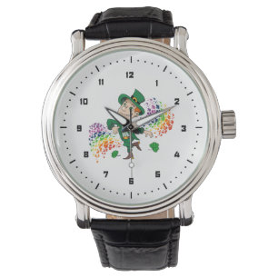 Schattige vrolijk lachende dansende kabouter, een horloge
