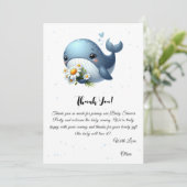 Schattige walvis met madeliefjes babyshower bedank kaart (Staand voorkant)