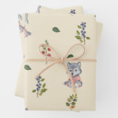 Schattige wolf en bosbessen patroon inpakpapier vel (In situ)