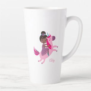 Schattige Zwart Haired Meisje Rijden op een Eenhoo Latte Mok