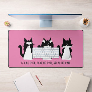 Schattige zwarte witte Tuxedo katten Roze Bureaumat