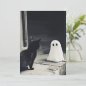 Schattigee Baby Ghost en Kitten Halloween Feestdagenkaart (Staand voorkant)