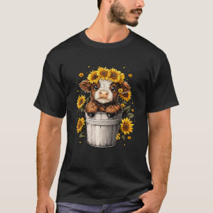 Schattigee Baby Highland Koe met zonnebloemen in B T-shirt