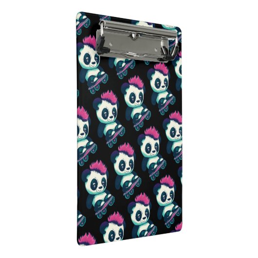 Schattigee Baby Panda met mohawk | Schaatser Panda Mini Klembord (Schuin)
