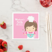 Schattigee bakker chef-kok meisje koken bakken ver servet (Insitu)