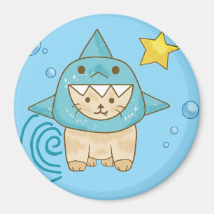 Schattigee beige kat in haaienkostuum aqua zee the magneet