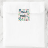 Schattigee bloemrijke Trust the Process sticker (Tas)