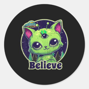 Schattigee buitenaardse kat gelooft in Ufo Kawaii Ronde Sticker
