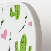 Schattigee cactus met harten in het groen pickleball paddle (Links Detail)