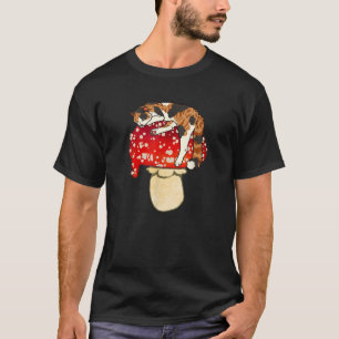 Schattigee Calico Kat Slapen op Rode Gevlekte Padd T-shirt