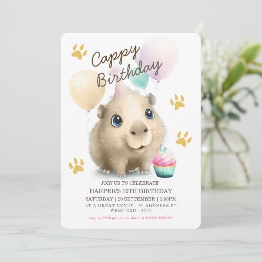 Schattigee Capybara verjaardagsuitnodiging Kaart (Staand voorkant)