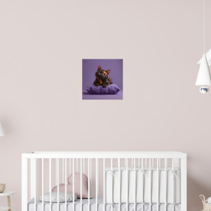 Schattigee Cartoon Tortoiseshell Kitten op Paarse  Poster