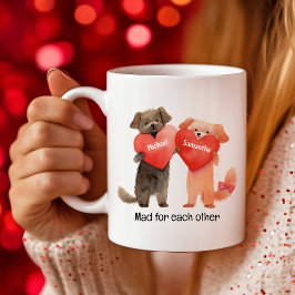 Schattigee Cartoon van Puppy Holding Hearts Valent Koffiemok