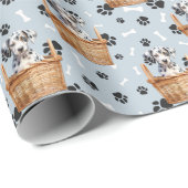 Schattigee Dalmatische Puppy in Basket Paw Print Cadeaupapier (Rol Hoek)