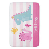 Schattigee Dinosaurussen Meisje Roze Strepen Naam  Badmat (Voorkant Verticaal)