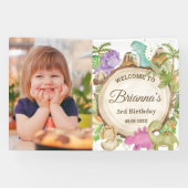 Schattigee Dinosaurussen Meisje Verjaardag Welkom Spandoek (Horizontaal)