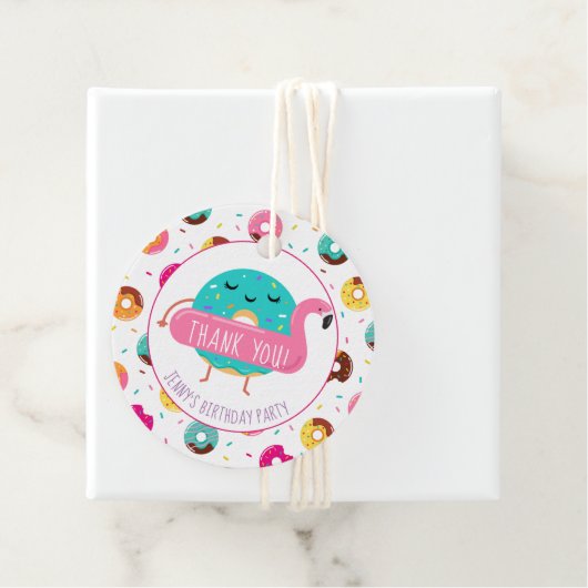 Schattigee Donut Flamingo Pool Party Dank u Verjaa Bedankjes Labels (In situ)