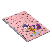 Schattigee en eenvoudige koraal bloemeneenhoorn in notitieboek (Rechterzijde)