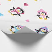 Schattigee en kleurrijke speelse pinguïns cadeaupapier (Hoek)
