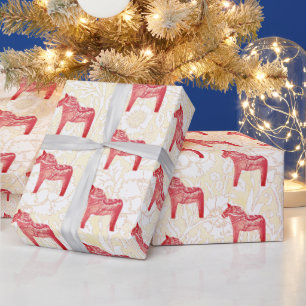 Schattigee feestelijke Scandi Red Dala Horse Cadeaupapier