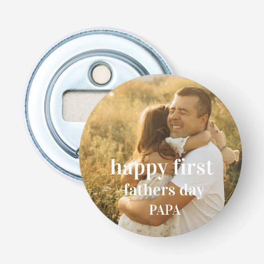 Schattigee foto Happy First Fathers Day Papa Button Flesopener (Voorkant)