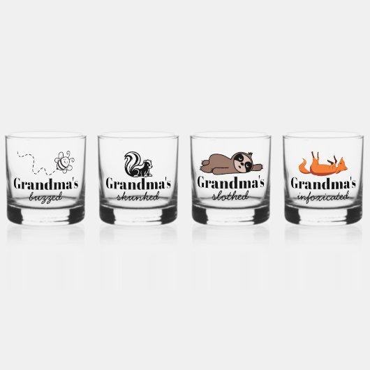 Schattigee gepersonaliseerde luiaard vossen bij en whisky glas (Voorkant)