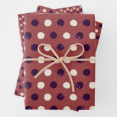 Schattigee gezellige moderne speelse polka dot inpakpapier vel (In situ)