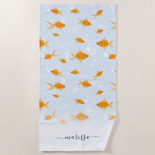 Schattigee Goudvis Zwemmen in Water Script Custom  Strandlaken (Voorkant)