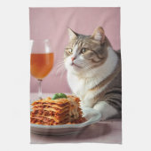 Schattigee Grijze Kat met Lasagne en Wijnglas Theedoek (Verticaal)