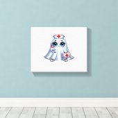 Schattigee Halloween-geest in een verpleegstersuni Canvas Afdruk (Insitu (Houten vloer))