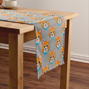 Schattigee Happy Ginger Cat met Papillon Korte Tafelloper