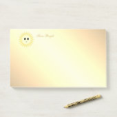 Schattigee Happy Sun op Golden Gradient Post-it® Notes (Op bureau)