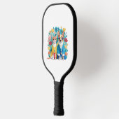 Schattigee hond en kat pasgetrouwden dragen Koreaa Pickleball Paddle (Links)