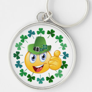 Schattigee Ierse Emoji met Shamrock Sleutelhanger