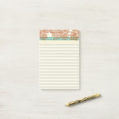 Schattigee kantbordeaux met strepen pastel vrouwel post-it® notes (Op bureau)