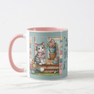 Schattigee kat op veranda bloemen patchwork mok