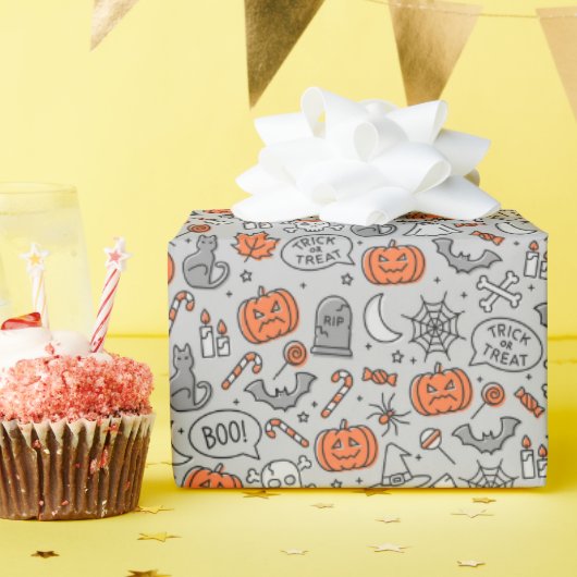 Schattigee Kinder Halloween Doodle Pattern Cadeaupapier (Verjaardagsfeest)