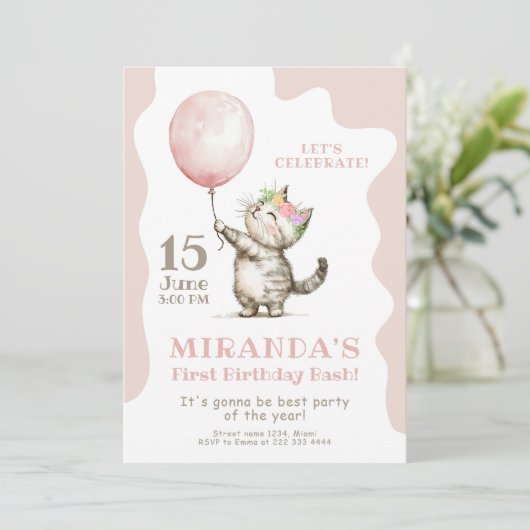 Schattigee kitten eerste verjaardag bash. kaart (Staand voorkant)