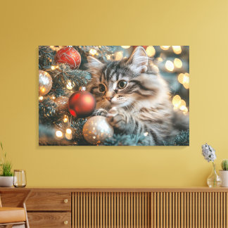 Schattigee kitten spelen met kerstballen canvas afdruk